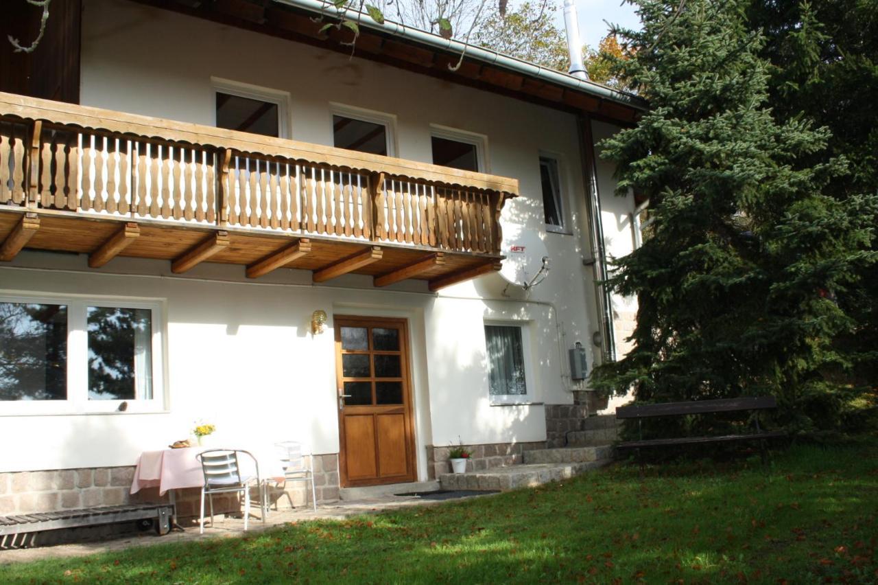 Ferienhaus "Am Schleifenbach" Saalfeld Saale エクステリア 写真